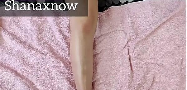  FOOT SIDE JOB OILED CUM ON FEETS 4K SHANAXNOW